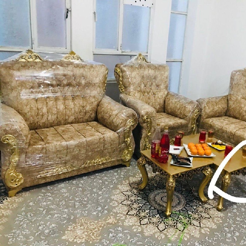 مبل نیم سلطنتی