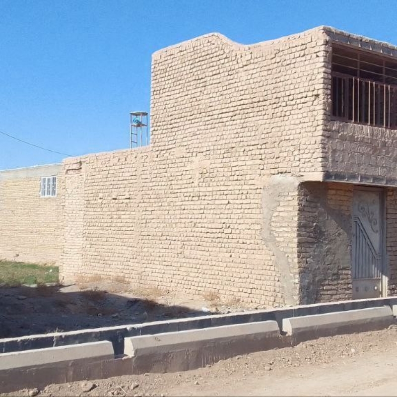 یک قطعه زمین و یک دربند حویلی ( کنار هم