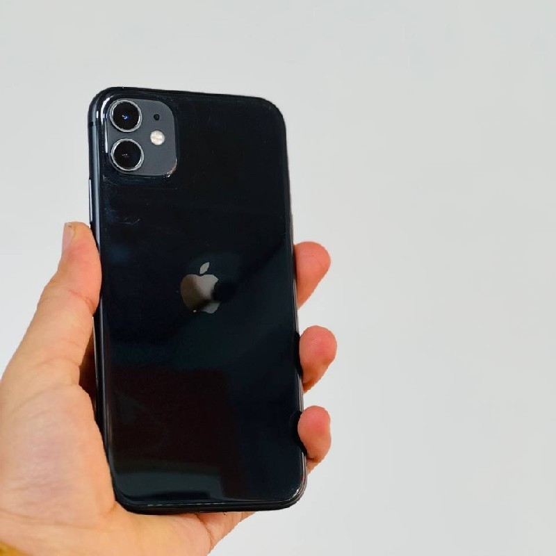 iPhone 11