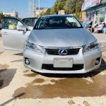 یک عراده موتر لکسز CT200h