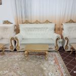 یک ست مبل هفت نفره نیمه سلطنتی