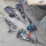اوستا بنا همه کاره. و کارگر تخریب به.پیکور هستم