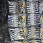 گیره لباس فلزی