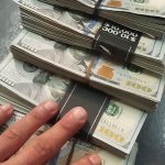 کارشناس/گوهرشناس/خریدار